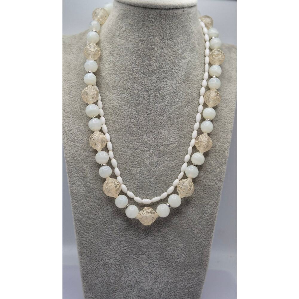 Vintage UV Reactive Lucite Bead Necklace White Graduated Beads